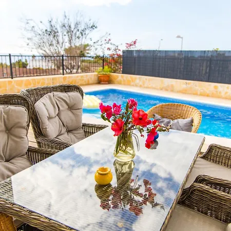 3br With Heated Pool, Outdoor Kitchen & Gas Bbq, Aircon, Stunning Views By Aqua Vista Tenerife וילה *