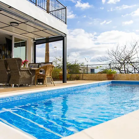 3br With Heated Pool, Outdoor Kitchen & Gas Bbq, Aircon, Stunning Views By Aqua Vista Tenerife