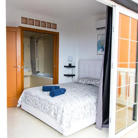 3br With Heated Pool, Outdoor Kitchen & Gas Bbq, Aircon, Stunning Views By Aqua Vista Tenerife וילה אדחה