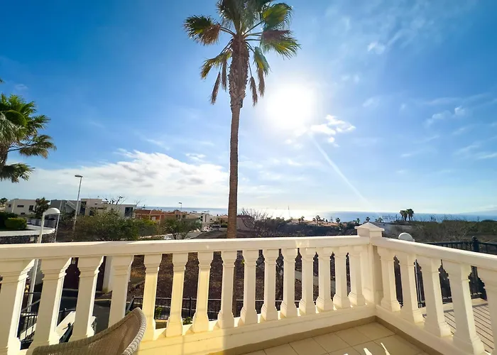 Βίλα Callao Salvaje 3br With Heated Pool Outdoor Kitchen & Gas Bbq Stunning Views Costa Adeje (Tenerife)