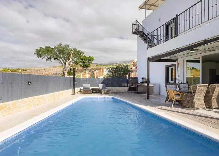 Callao Salvaje 3br With Heated Pool Outdoor Kitchen & Gas Bbq Stunning Views Вілла Адехе